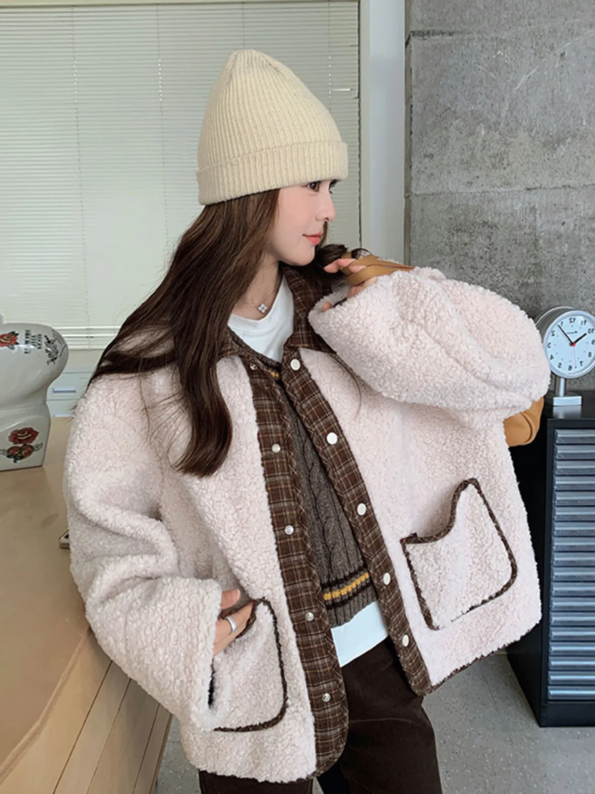 Thickened Faux Lamb Fur Jacket Short Style Inner Fleece Polyester Nylon Composite Fiber Women's Coat Spring Autumn Winter