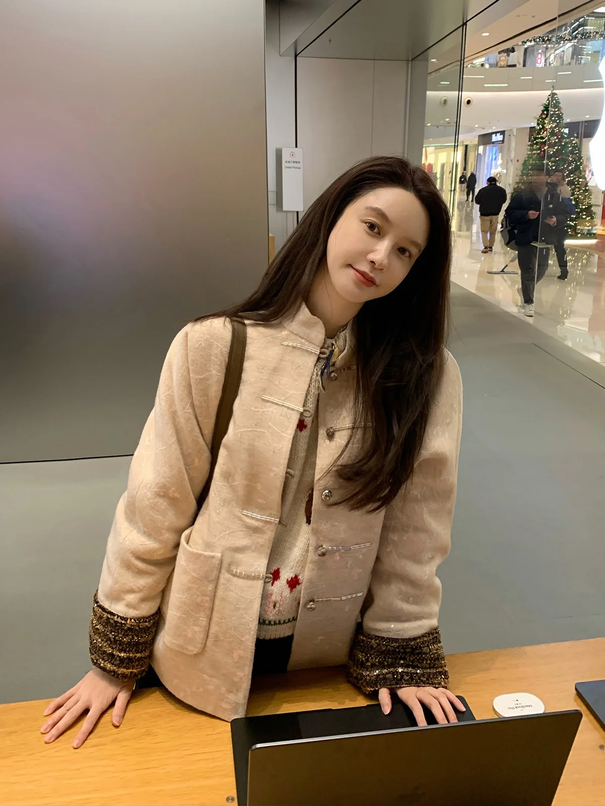

New Chinese Sle ort Jaet Women Pure Cotton Heavy Embroidery Bead Cotton Coat Warmth Loose Fit Long Sve Button