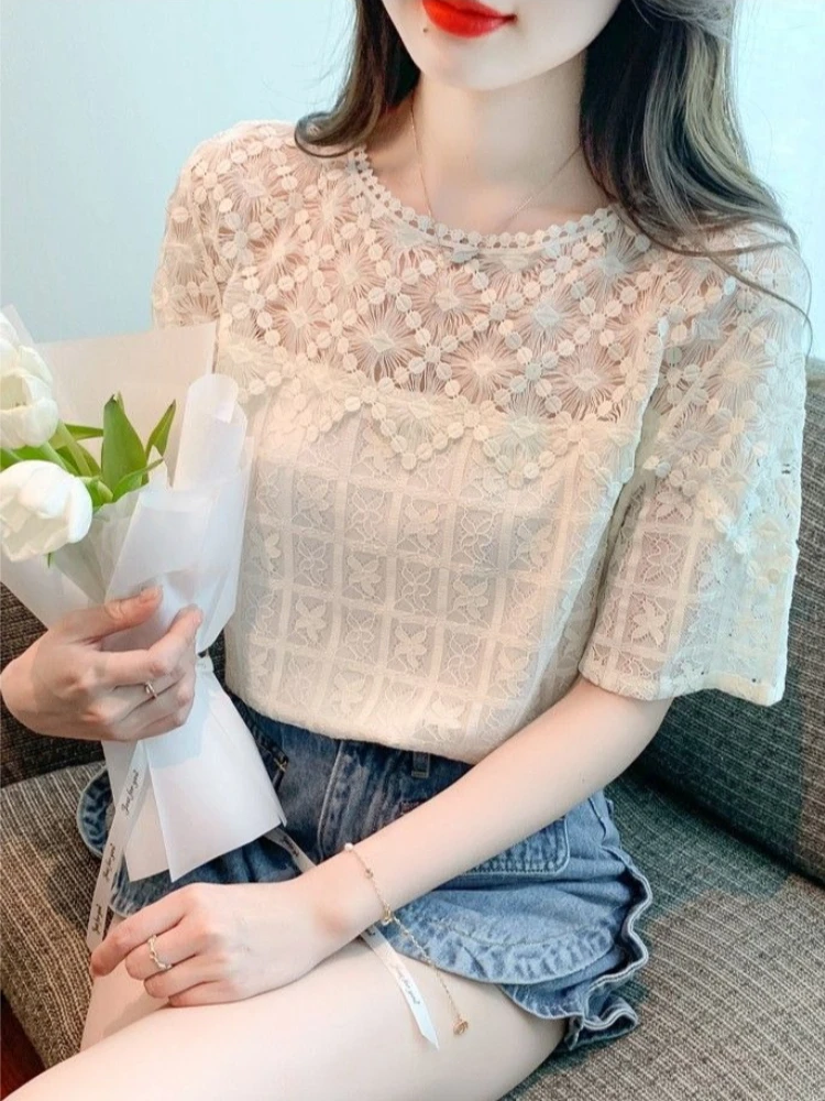 

Новая женская элегантная блузка с круглым вырезом и кружевной отделкой, шикарный топ с коротким рукавом, лето 2026