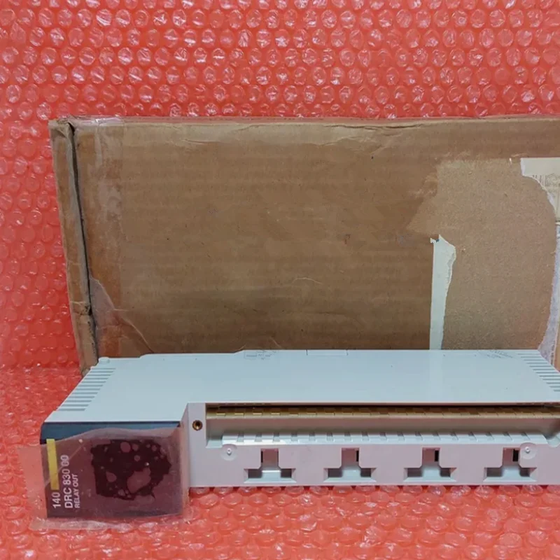 100% Brand New Genuine Module    140ACI03000   Fast shipping with FedEx or DHL Express!