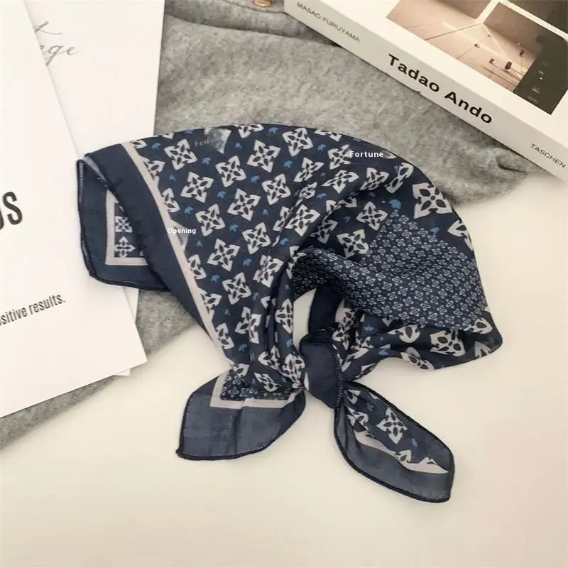 Silk Scarf Women's Retro Printed Shawl 55*55cm Neck Scarf All-Match Fashion Accessory and Stylish Headscarf; Gift Items