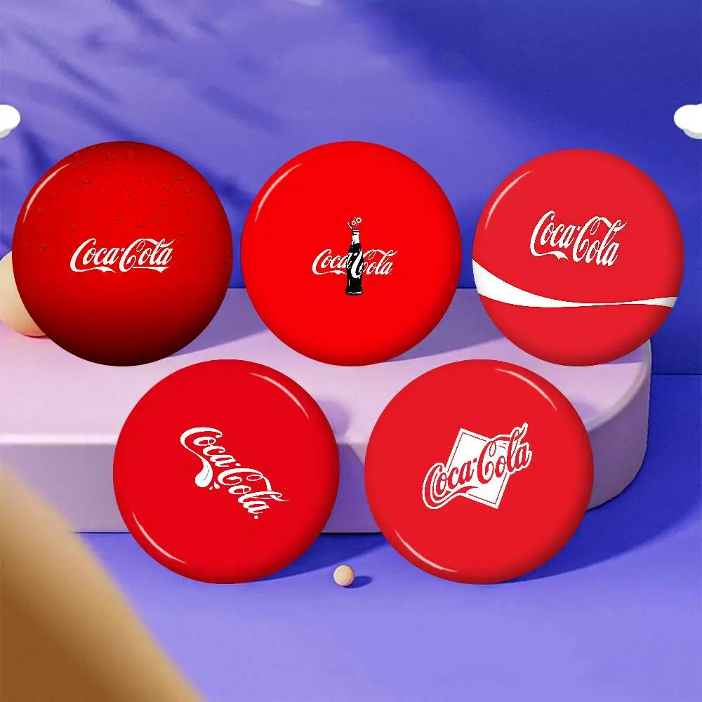 C-Cocas C-Colas-Pin de botón de Anime, broche hecho a mano para ropa, insignia de dibujos animados, decoración para mochila, accesorios de joyería