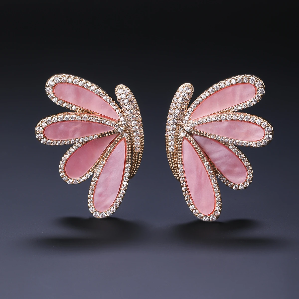 

Модные серьги-гвоздики с кубическим цирконием в форме бабочки, свадебные, женские, ювелирные изделия для выпускного вечера, серебряная булавка 925, CE12357