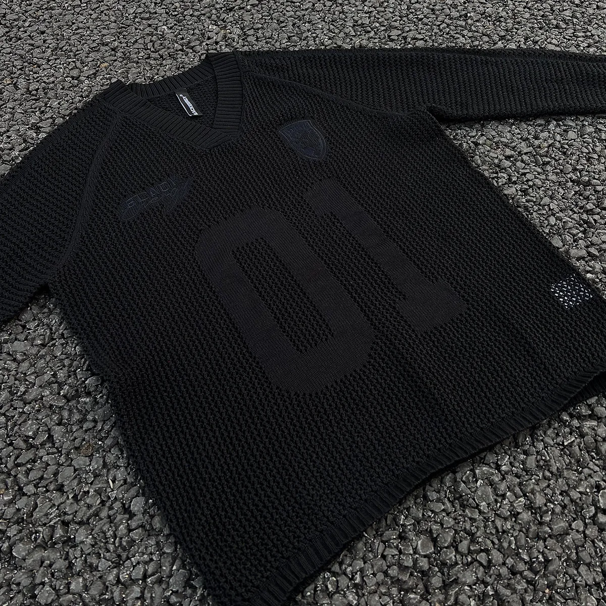 MWJLPWQ メンズ 2025 秋新作 アメリカンスタイル ホローデザイン ニット シンプル Vネック セーター ユニセックス プリント カジュアル トップス トレンド 20971