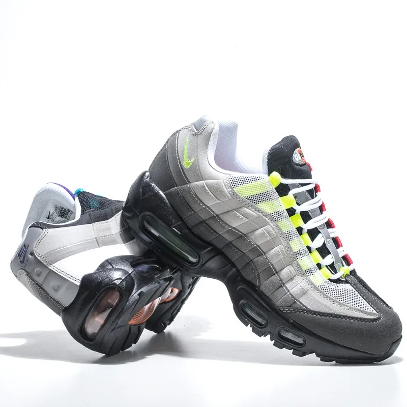 Nike Air Max 95 Abu-abu Hitam Hijau Fashion TrendyAir Cushion Nyaman Luar Ruangan Pria Wanita Sepatu Olahraga Lari Uniseks Sepatu