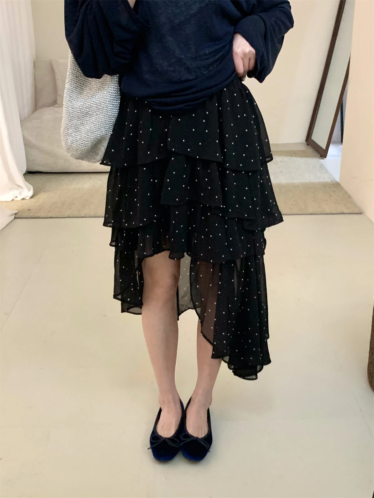 

Корейская повседневная женская юбка в горошек, новинка 2026 года, дизайнерская асимметричная тюлевая юбка-тортик с драпировкой, стройнящая фигуру