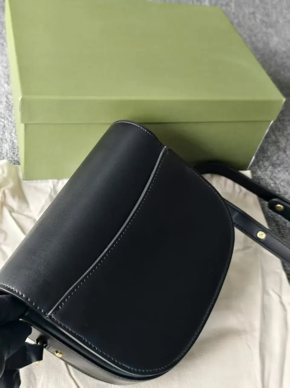 2026 Ins الفرنسية باريس شعار Y2K Sezana جلد طبيعي المرأة حقيبة يد رسول أنثى مصمم حقيبة حقائب عادية #4