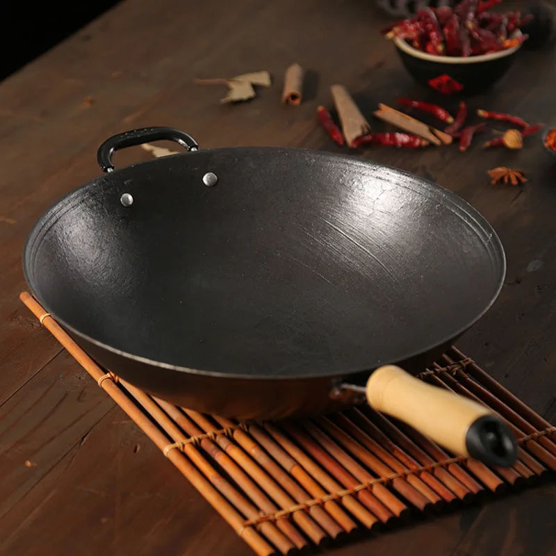 

Old style pig iron pot, cast iron frying pan, household uncoated non stick pan, round bottom frying pan