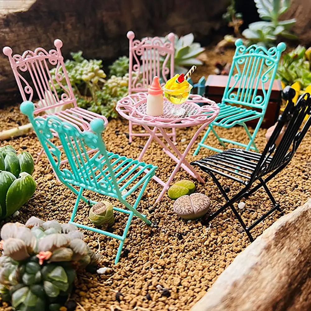 1ชุดโลหะ Vintage Meja Miniatur เก้าอี้ชุดตุ๊กตา Aksesori Perabot Mini Park ที่นั่ง Fairy ของตกแต่งในสวนของเล่นเด็ก