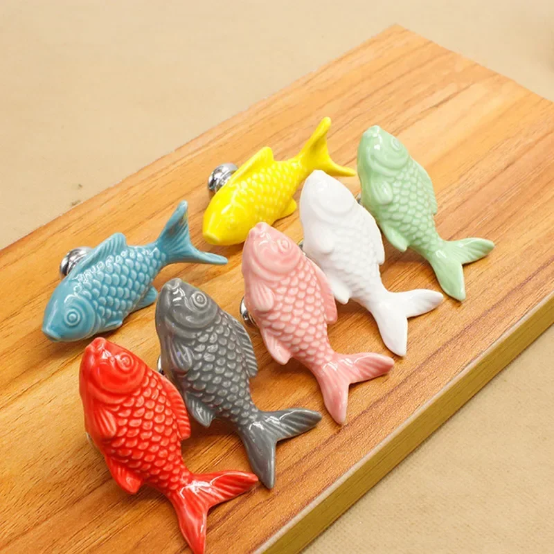 Ceramic Hand Seven Color Single Hole Handle Grass Fish Wardrobe Cabinet Drawer Shoe Cabinet European-style Hand-in-hand