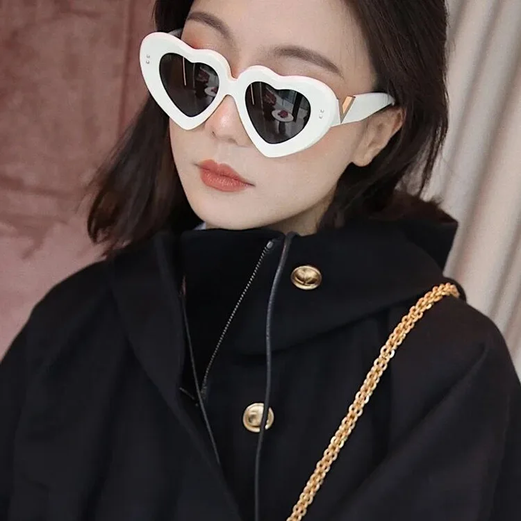 Neue Mode Liebe Herz Sonnenbrille Frauen Nette Sexy Retro Cat Eye Vintage Günstige Sonnenbrille Schwarz Rot Weibliche Brillen – Detail 1