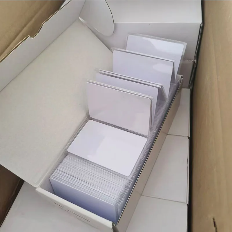 100pcs-lot-t5577-blank-thin-pvc-proximity-card-rewritable-rfid-125khz-125-khz-copy-rewritable-writable
