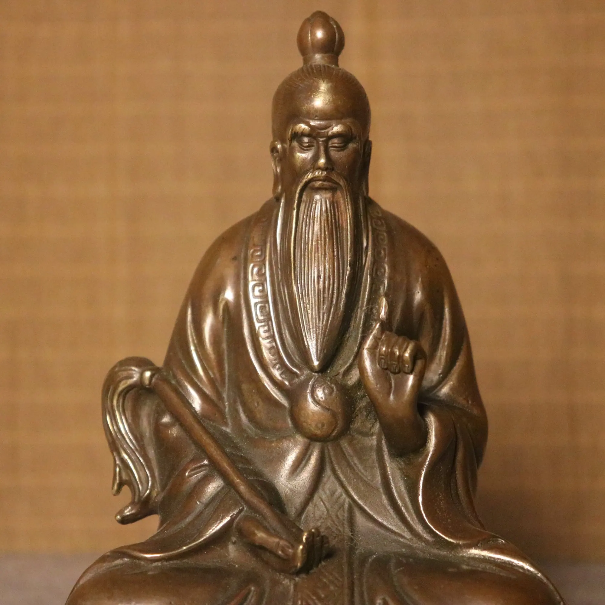 Taishang Laojun Brass Decor - Elegant Living Room Entrance Ornament, Fine Home Craftsmanship Decorative Piece