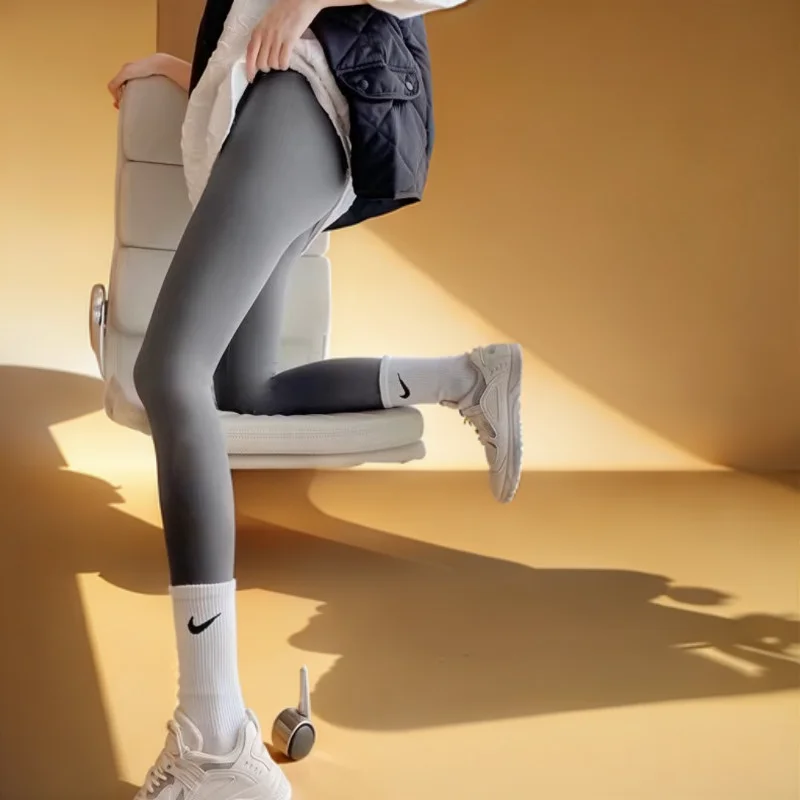 เลกกิ้งสำหรับผู้หญิง ผ้ายืด กระชับผิว ทรงนักเรียน สีนู้ด โชว์สะโพก ทรงจ็อกกิ้ง ปักลาย ทรงหลวม ทรงบูทคัท เก็บความร้อน ลายตาราง ผิวด้าน ทรงวีคัท ยกกระชับ