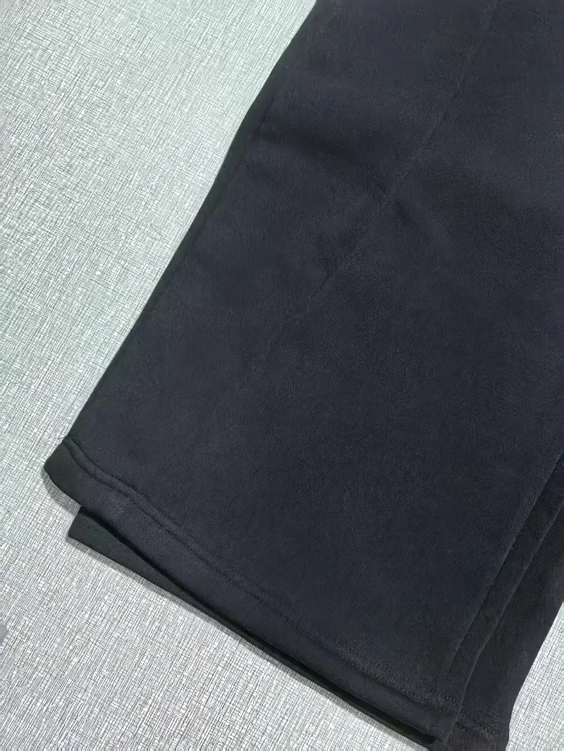 Modische hellgraue und dunkel strukturierte bedruckte mittellange Jogginghose/Shorts im lockeren Street-Punk-Stil, lässig – Detail 21