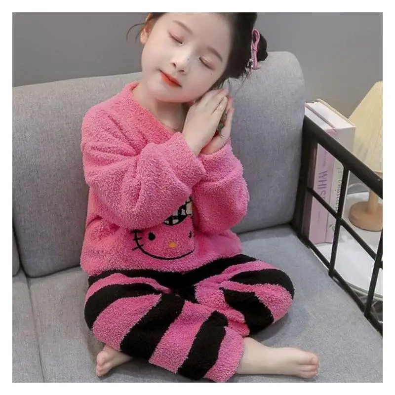 

Sanrio Hello Kitty Pajama Set Soft Flannel and Coral Fleece for Girls Children Baby Home Wear Cartoon New 2026 Autumn Winter