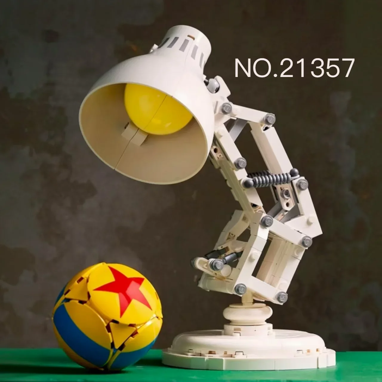 613Pcs Pixar Luxo J…