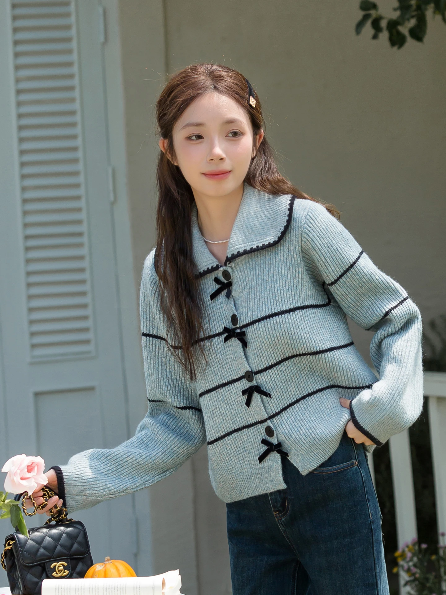 

Синий вязаный кардиган в полоску с отложным воротником для женщин, осенняя новинка, маленький размер, цвет синий...