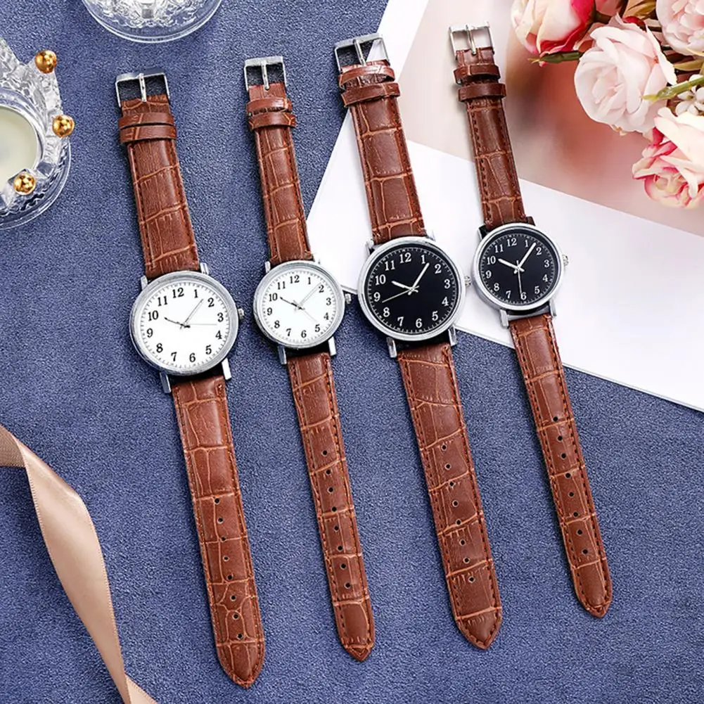 

Couple Watch Round Battery Operated Faux Leather Strap Wristwatch Birthday Gift Men Women Quartz Wrist Watch Fashion Jewelry