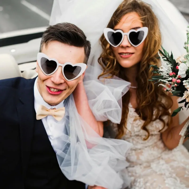 6/12Pcs Heart Sunglasses Wedding Gifts for Guests Bachelorette Hen Party Sunglasses Party Favors Women Fashion Sunglasses