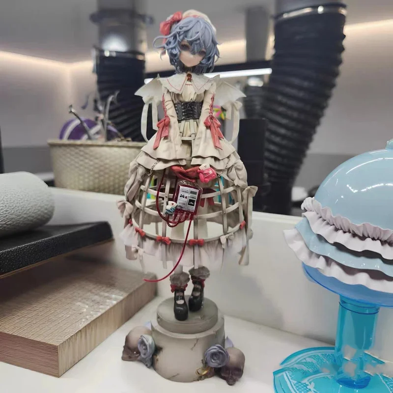 

Фигурка Touhou Project Ремилия Скарлет: Аниме-статуэтка девушки-вампира с короткими волосами и крыльями, коллекционная настольная декорация для фанатов аниме