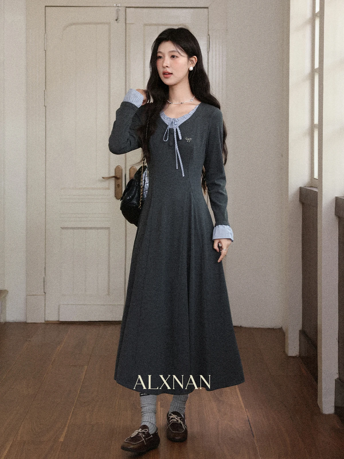 

ALXNAN Gray Long Dress for Women Plaid Patchwork Long Sleeves V-neck Metal Bow Design Cotton Dresses Long Sleeve Dress L57221