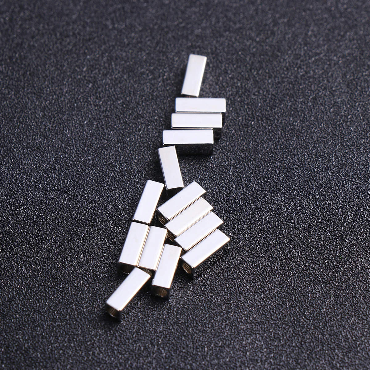 

50Pcs Rectangular Hollow Copper Tubes Environmental Friendly Lightweight for Jewelry Making DIY Necklace Bracelet Craft Spacers