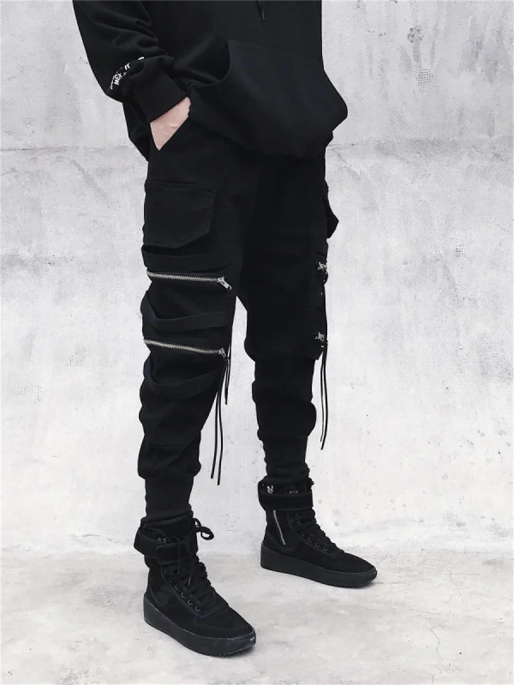 Harajuku Emo Black Cargo Pants Punk Pants Grunge Joggers Men Zipper Ribbon Jogging Techwear Autumn Korean Alt Clothes Male Jeans