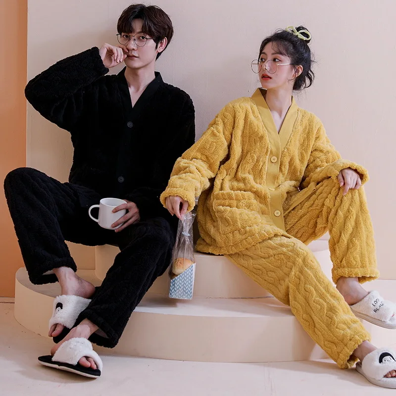 Koreanische Mode Flanell Nachtwäsche für Paare Winter warme Nachtwäsche Frauen und Männer Kimono Pyjamas Set Korallen Fleece Homewear