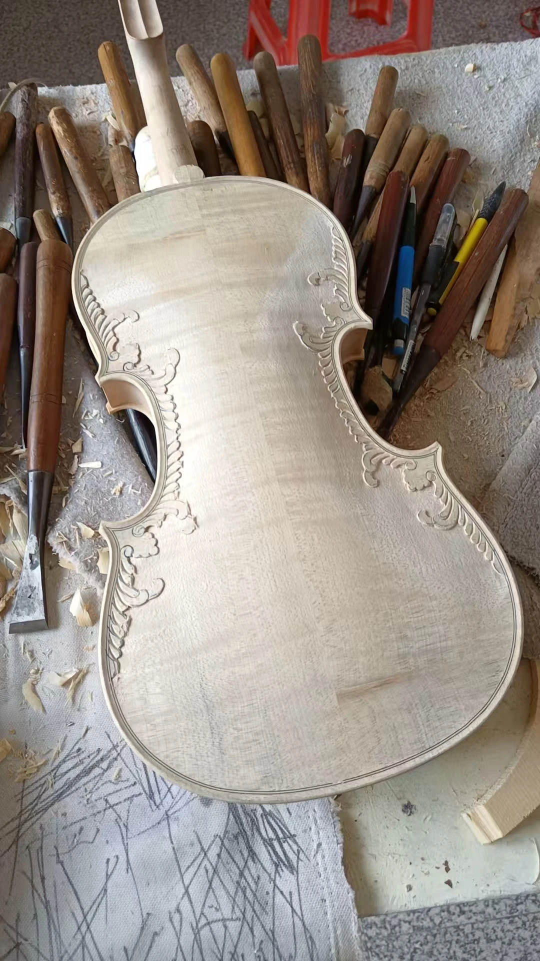 كمان منحوت نهائي قابل للتخصيص، كمان منحوت غير مكتمل، كمان مقاس 4/4