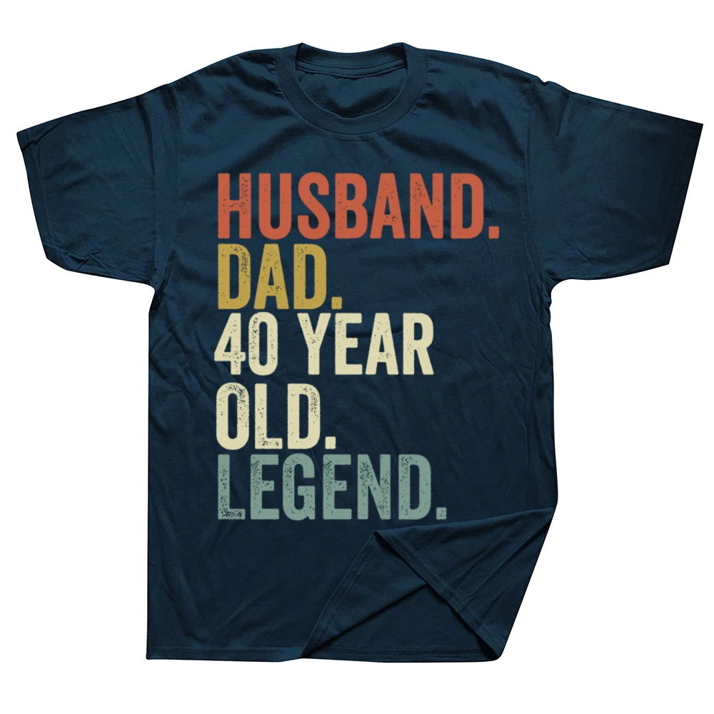 مضحك زوج أبي 40 سنة أسطورة 1985 تي شيرت الرجال القطن الفكاهة الشارع الشهير تي شيرت قصير الأكمام للجنسين ملابس فضفاضة #2