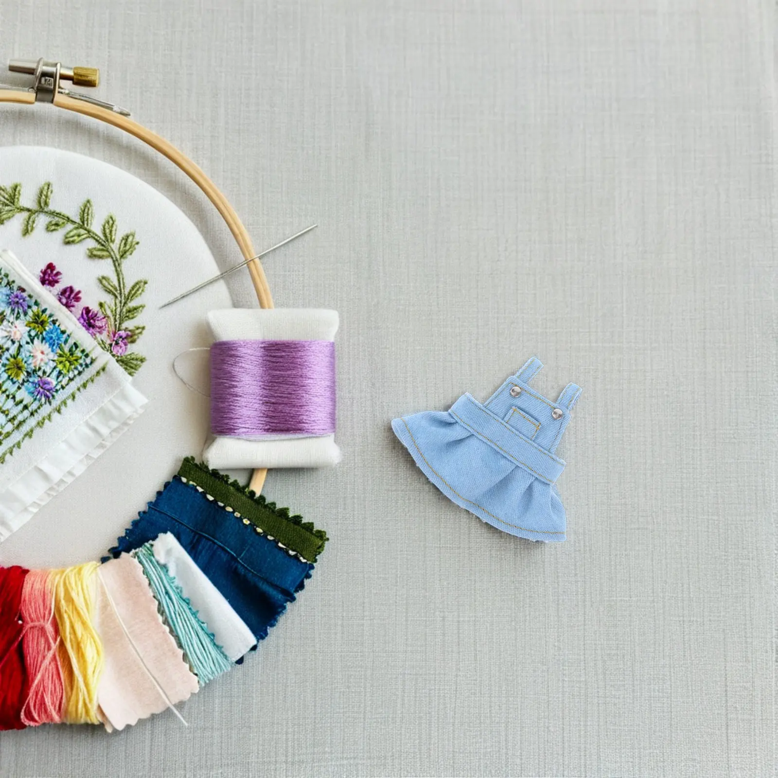 

Милая юбка-комбинезон без спинки для плюшевых мишек: легко надевать и снимать, стильная сменная одежда, очаровательный декоративный наряд для маленьких животных