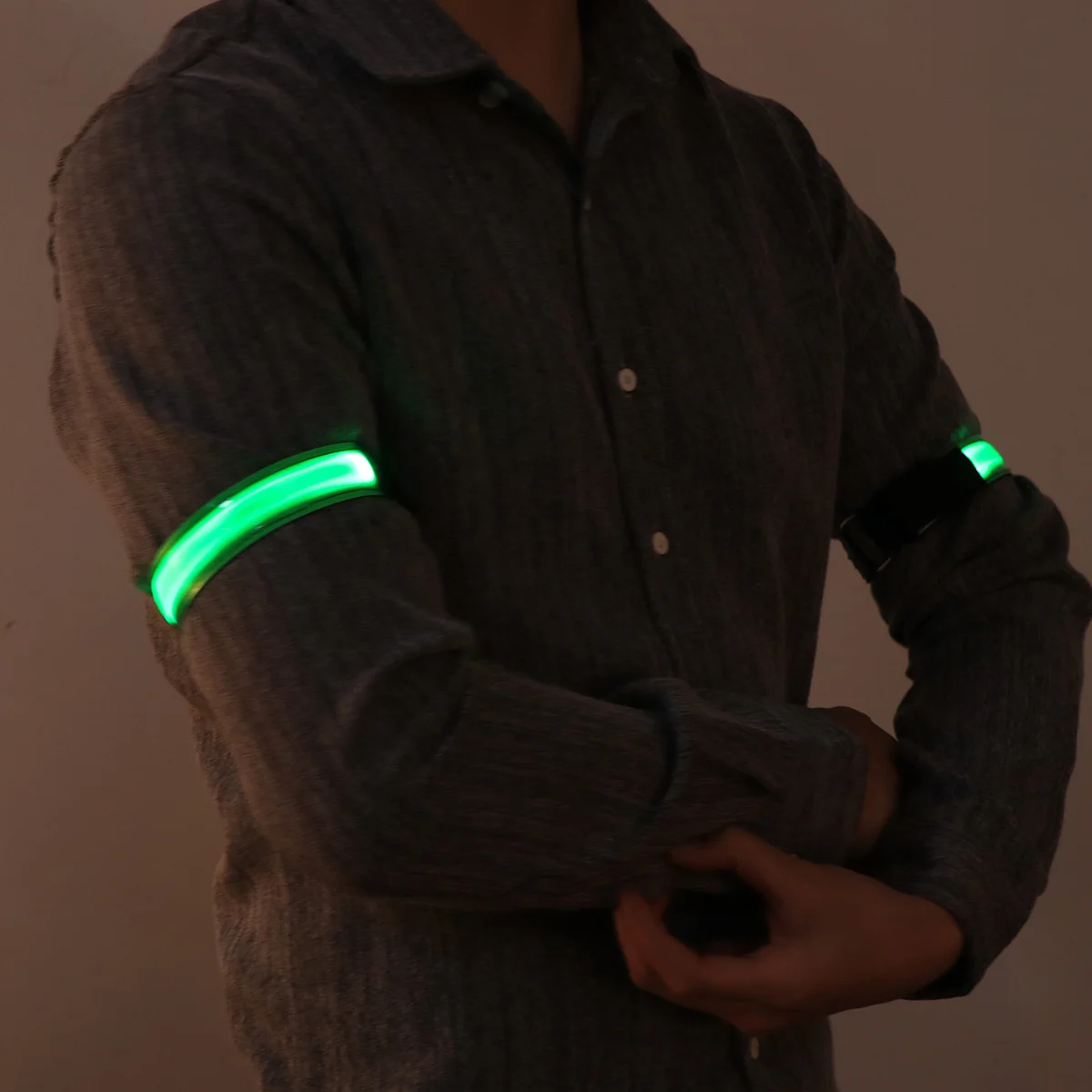 

3Pcs Outdoor LED Glowing Armband Reflective Wristbands Slap Bracelets for Night Running Jogging Dog Walking Party Favors