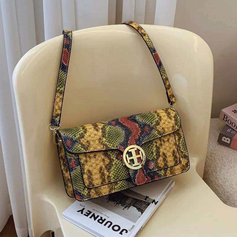 

Trendy New Products,Women's Luxury Snake Pattern Women's Bags -Simple and Fashionable Personality,Trendy Shoulder/messenger Bags