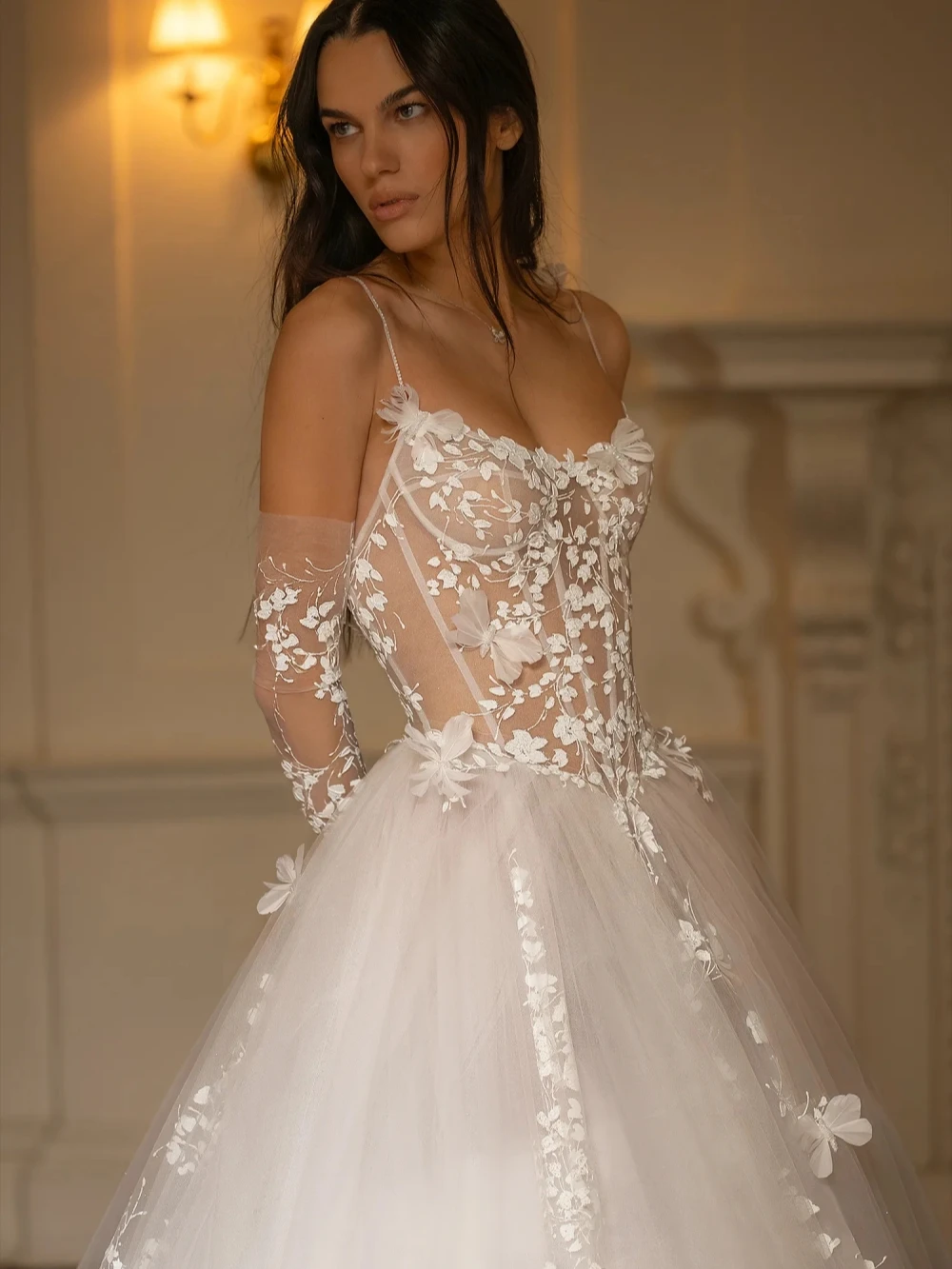 Encantador vestido de novia de mariposa 3D con Apliques de encaje, ilusión Sexy, tirantes finos, vestido de novia 2025, vestidos personalizados para novia