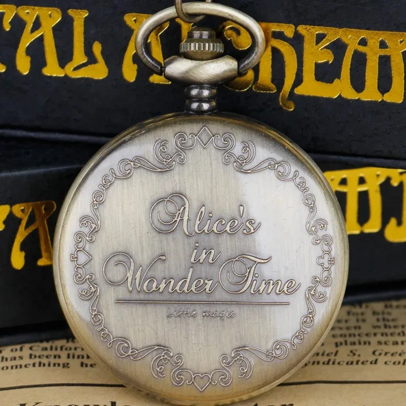 New Bronze Hollow Girl Quartz Pocket Watch Retro Pocket&Fob Watch Pendant Necklace Pocket Watch Men Women's Gift