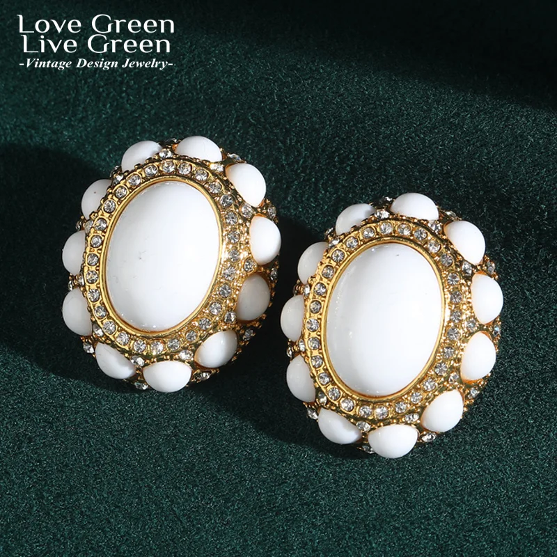 

Vintage White Stone Stud Earring Egg Shape For Woman Accessories Gold Color Rhinestone Jewelry 2025 Trends High Quality Wedding