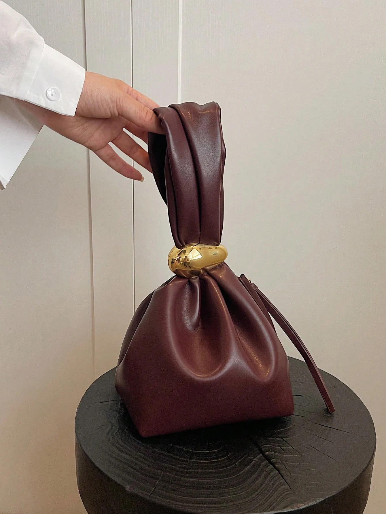 Solid Color PU Leather Handbag Pleated Cloud Shaped Women Bucket Bag, Fashionable Burgundy Women's Luxury Bag