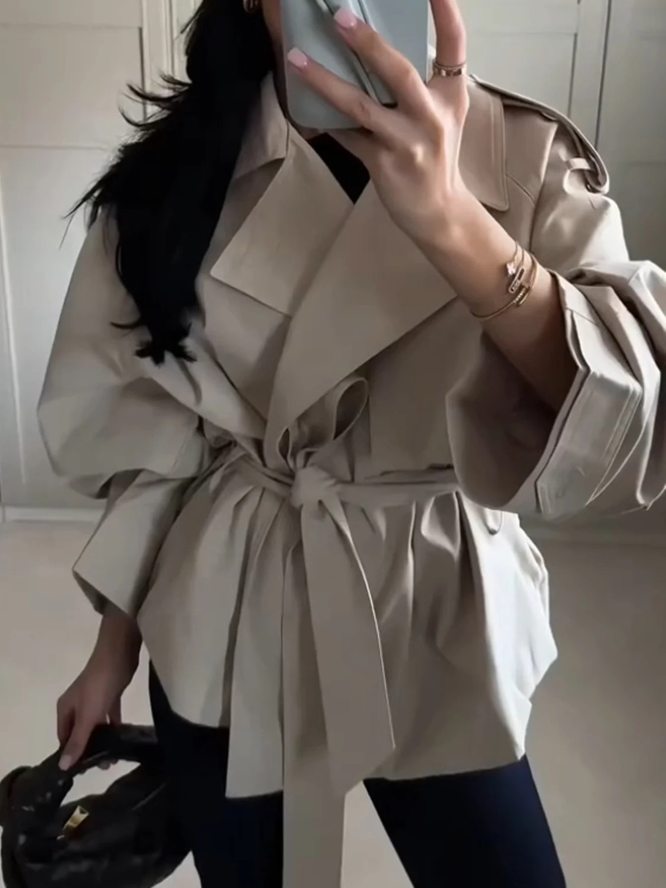 معطف نسائي طويل للخريف والشتاء كاجوال أساسي عادي وطية صدر السترة وأربطة وأكمام ملابس خارجية عصرية يومية