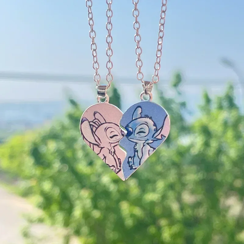 Collares de Stitch para parejas, colgantes de Disney, accesorios de joyería de Anime, collar de corazón, cadenas de suéter, regalos de cumpleaños para niñas y niños