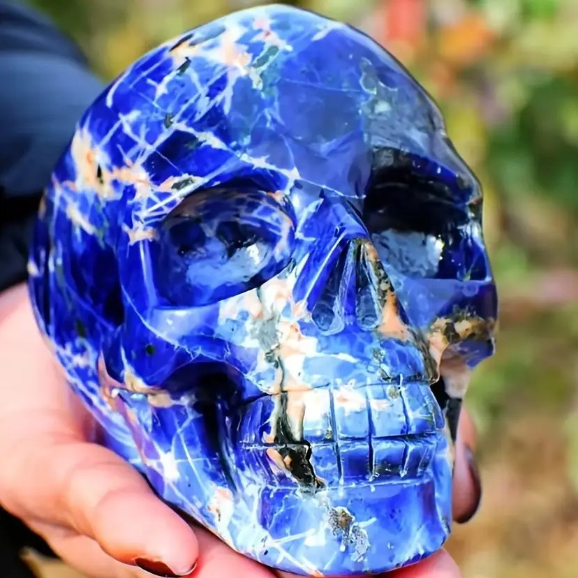 Crâne sculpté en sodalite naturelle, cristal minéral, décoration intérieure, cadeau spirituel exquis pour Halloween, idéal pour la décoration