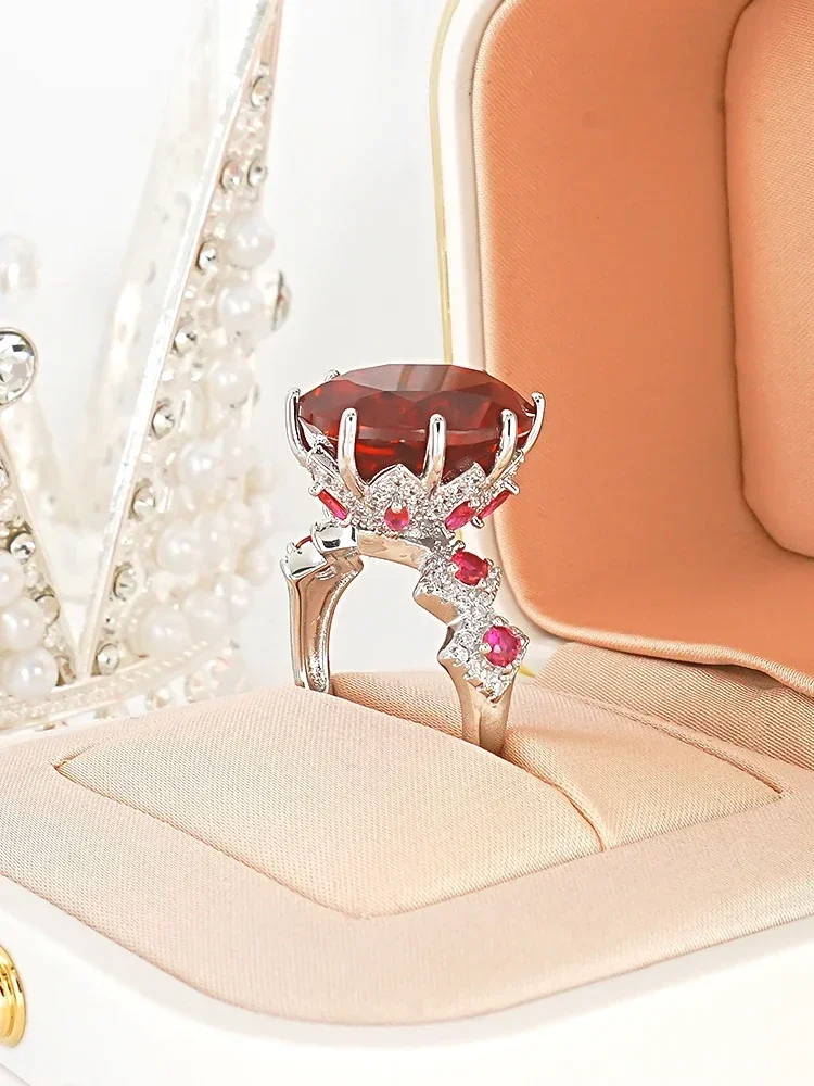 Fashionable 925 sterling silver red treasure pigeon egg ring set with high carbon diamond temperament wedding jewelry