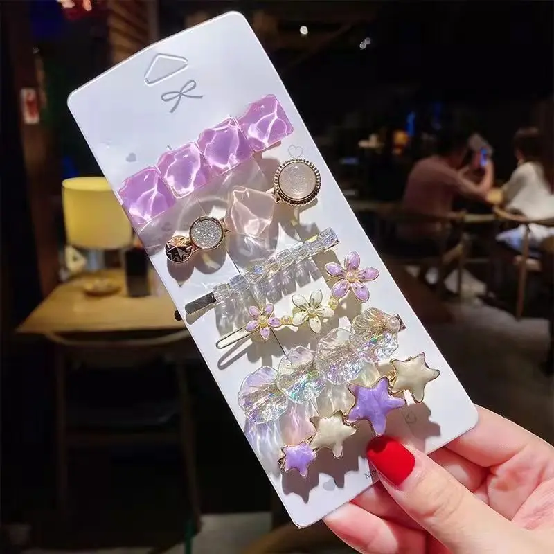 

Набор заколок для волос в корейском стиле, 5 шт., блестящая расческа с перьями, заколки с медведем, зажимы с зубцами, нескользящая ручка для волос для тонких волос, подарок