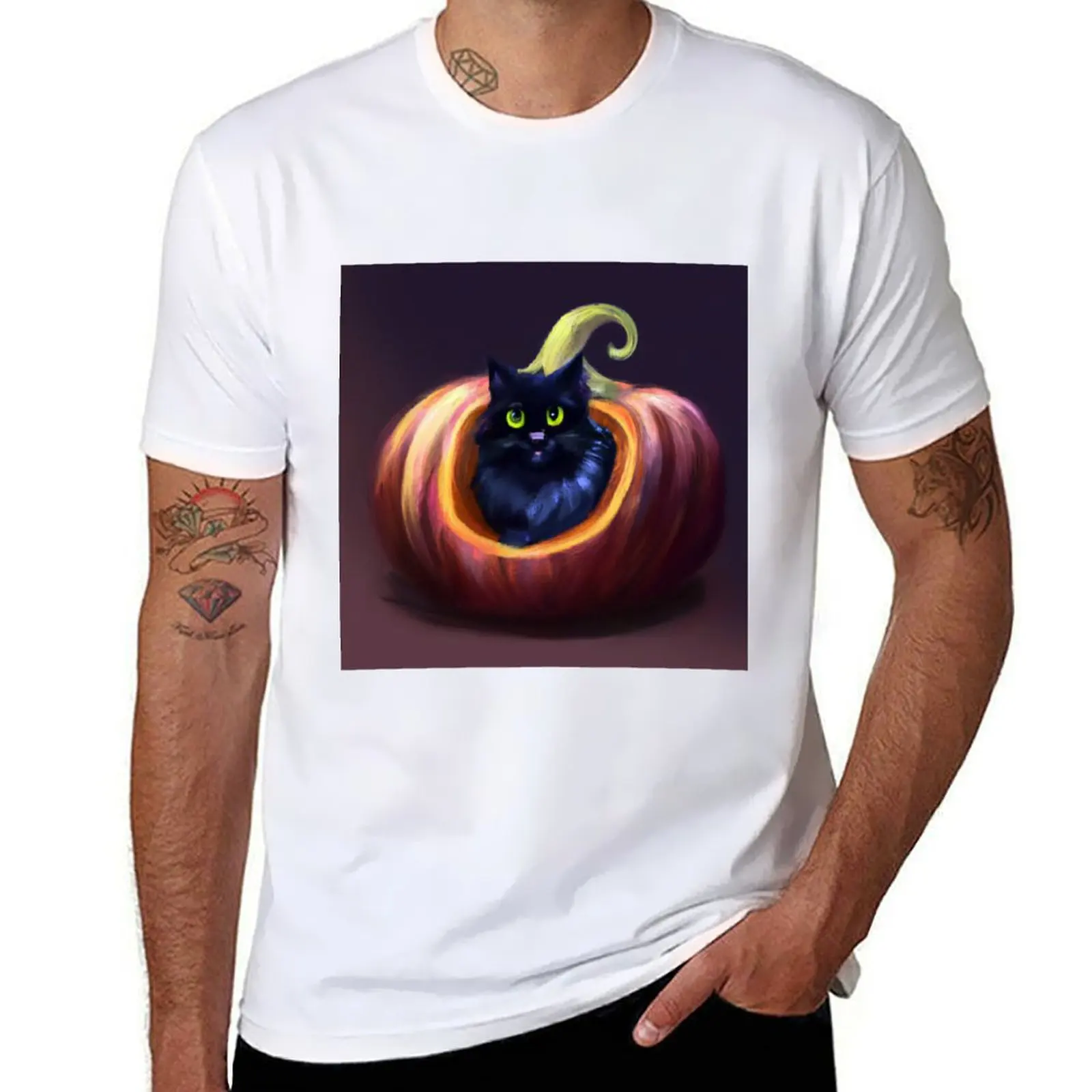 

Cute black cat inside a pumpkin T-Shirt men t shirt cotton 100% t shirts for man slim fit T-Shirt