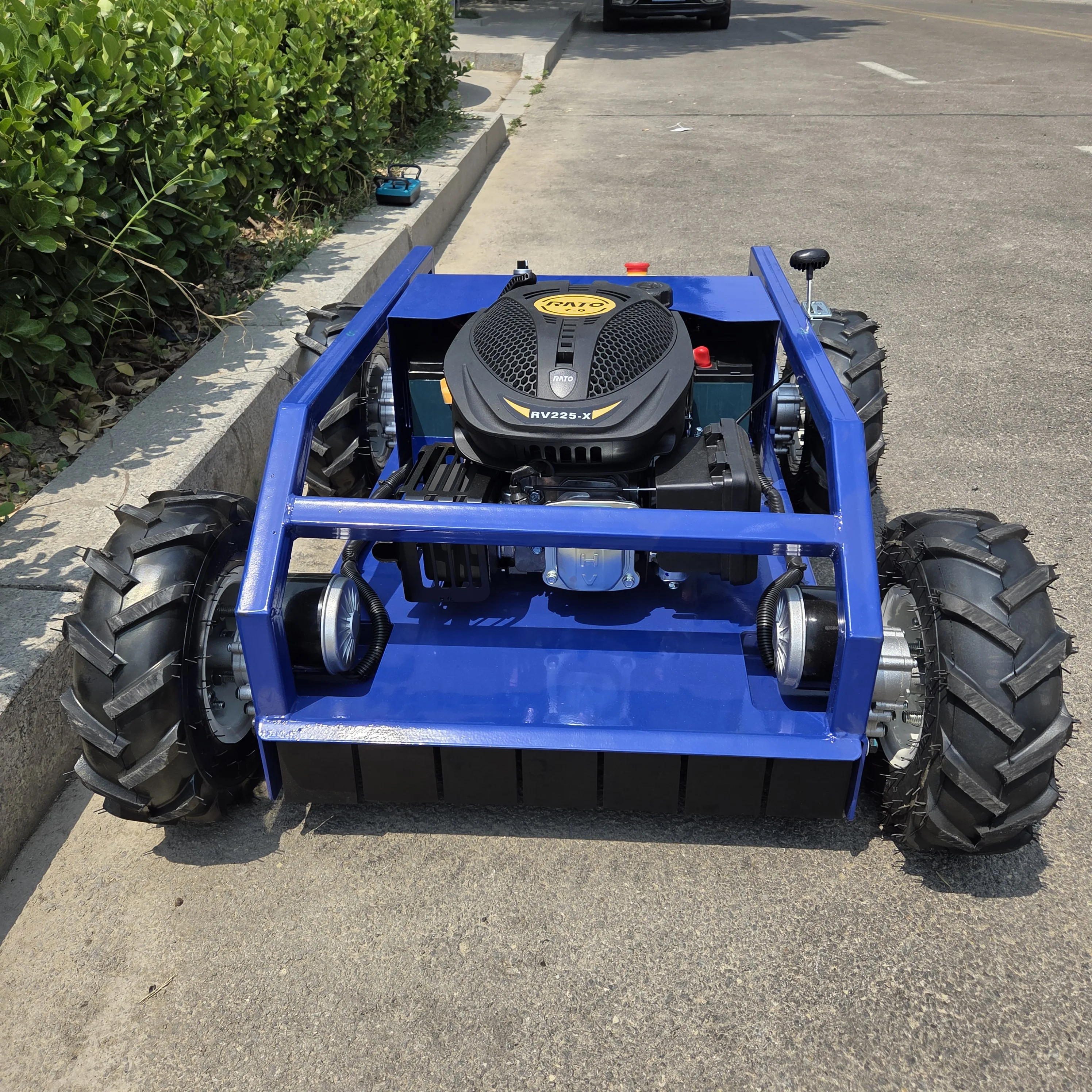 أفضل ماكينة جزازة العشب المنزلية Elf ELF-500 التي تعمل بالتحكم عن بعد بسعر منخفض وأداء قوي هو خيارك الأفضل