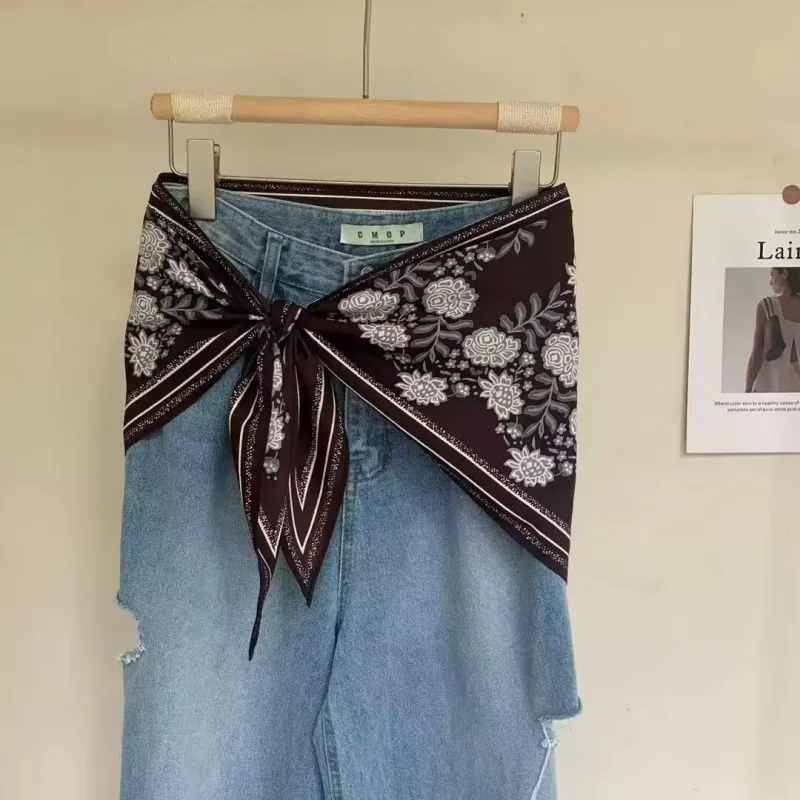 Großer Dreiecksschal im koreanischen Stil mit Paisley- und Polka-Dot-Muster für Damen, Seidenimitat, Kopftuch, Taillenschal oder eleganter dünner Schal – Detail 12