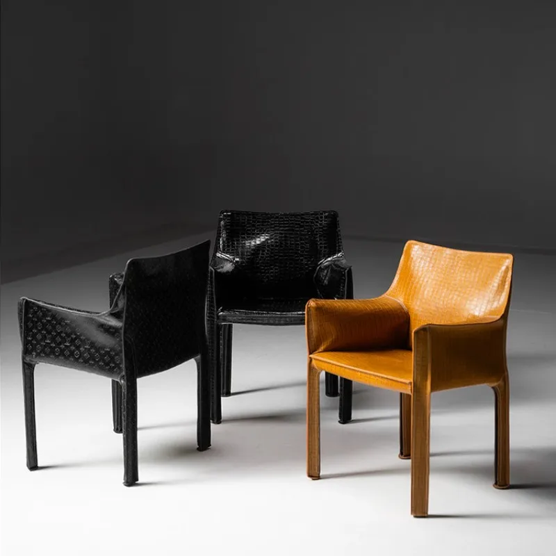 Medieval saddle leather sofa armrest high-end dining book retro Bauhaus leather leisure chair
