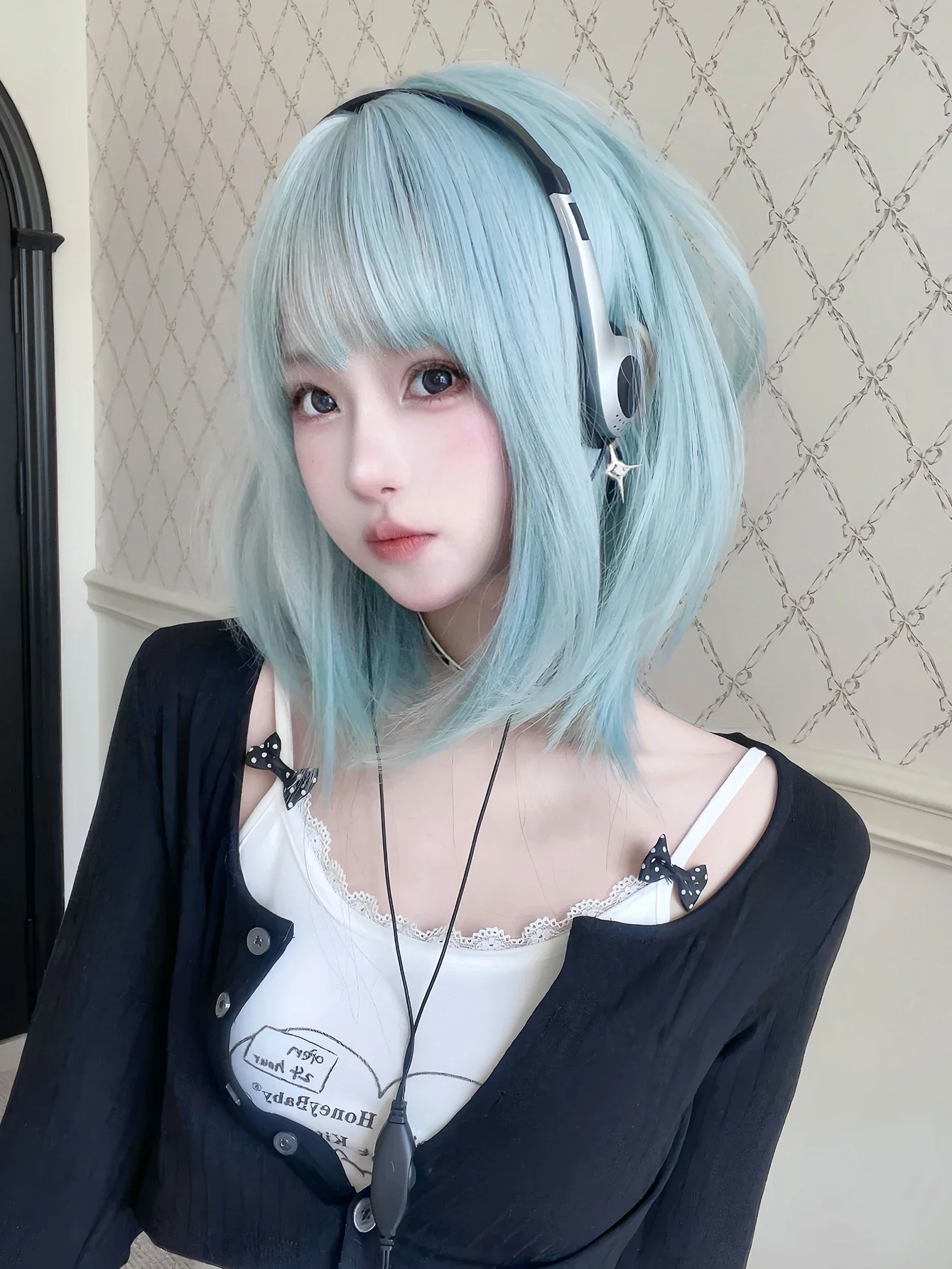 16Inch Ice Blue Color Synthetic Lolita Wig With Bang Medium Natural Straight Hair Wigs for Women Daily Cosplay Heat Resistant