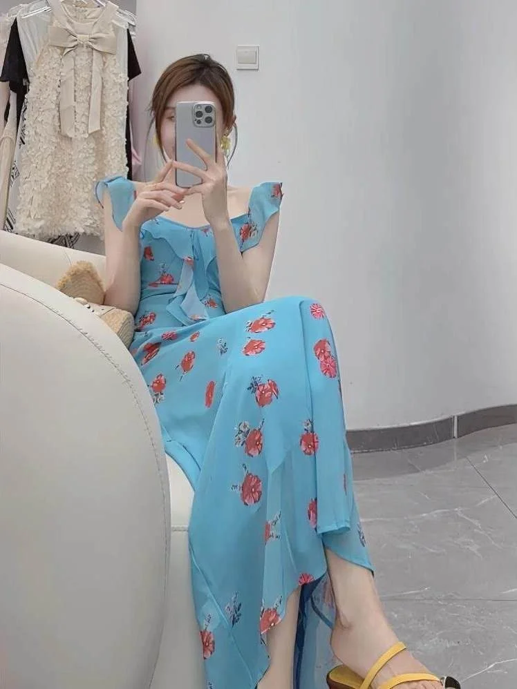 

Gentle Lace Trim V-neck Dress Women's Sleeveless Slim Fit Waist Cinched Print Long Skirt City Walk High Waist Clean Fit Korea...
