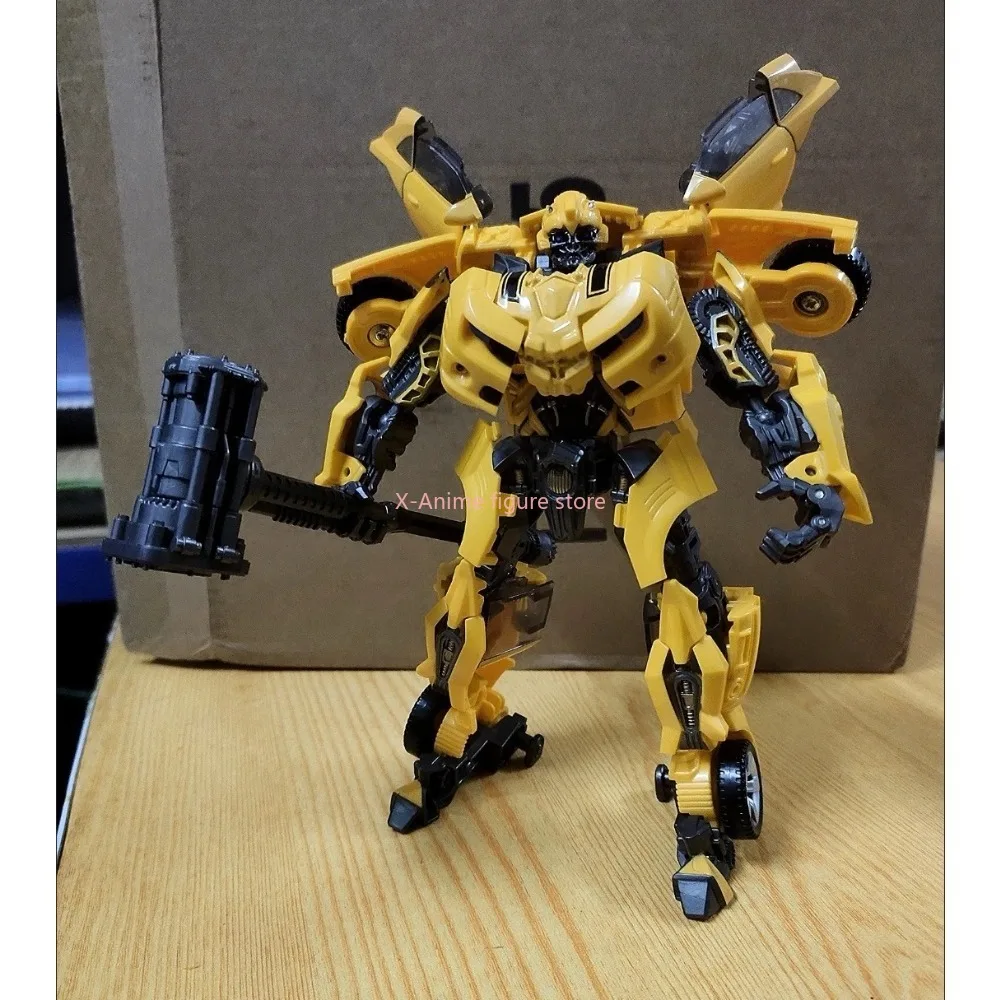 Baiwei Transformerende Speelgoed TW1025 Gele Bee Auto Robot Film 5 Action Figure Model Ornament Jongens Nieuwe Jaar Geschenken op Voorraad